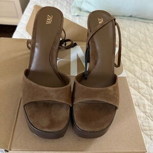 NWT Zara Women's Brown Suede Sandals